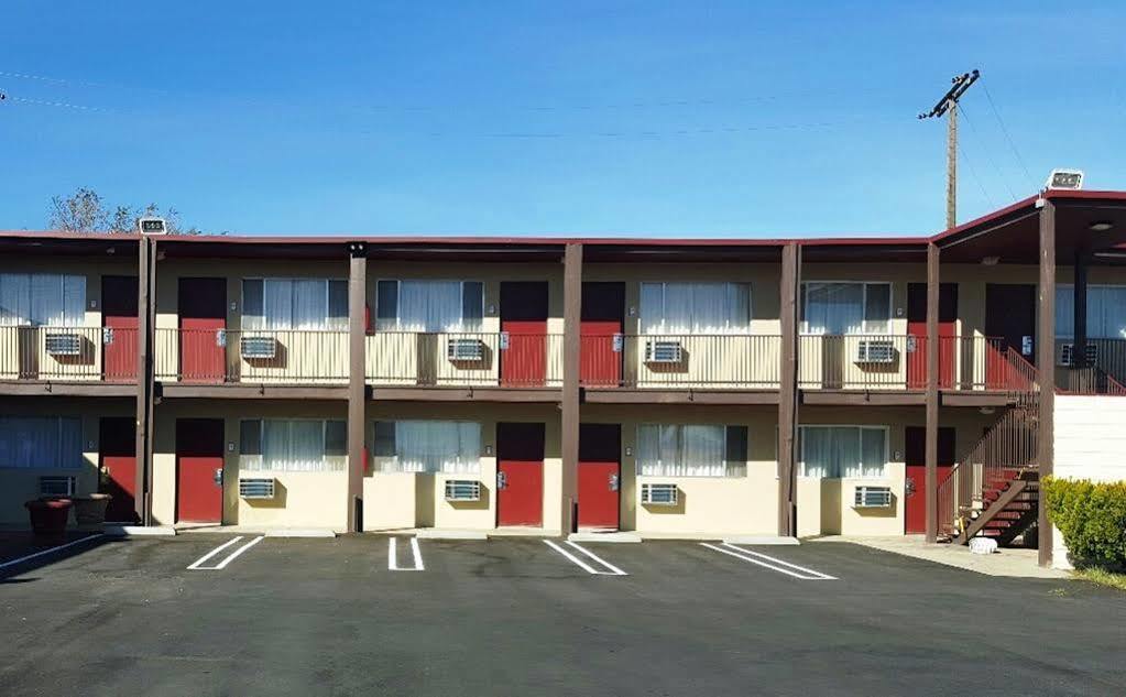 Red Roof Inn מוהאבי מראה חיצוני תמונה